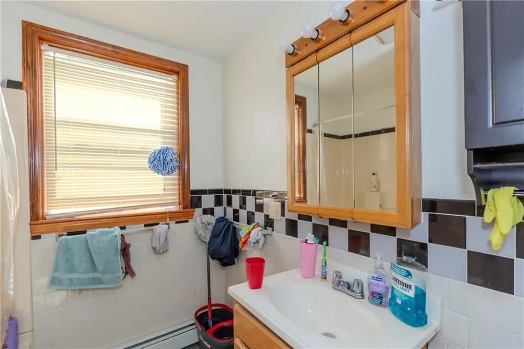 35 Humes Street Providence RI 02907
