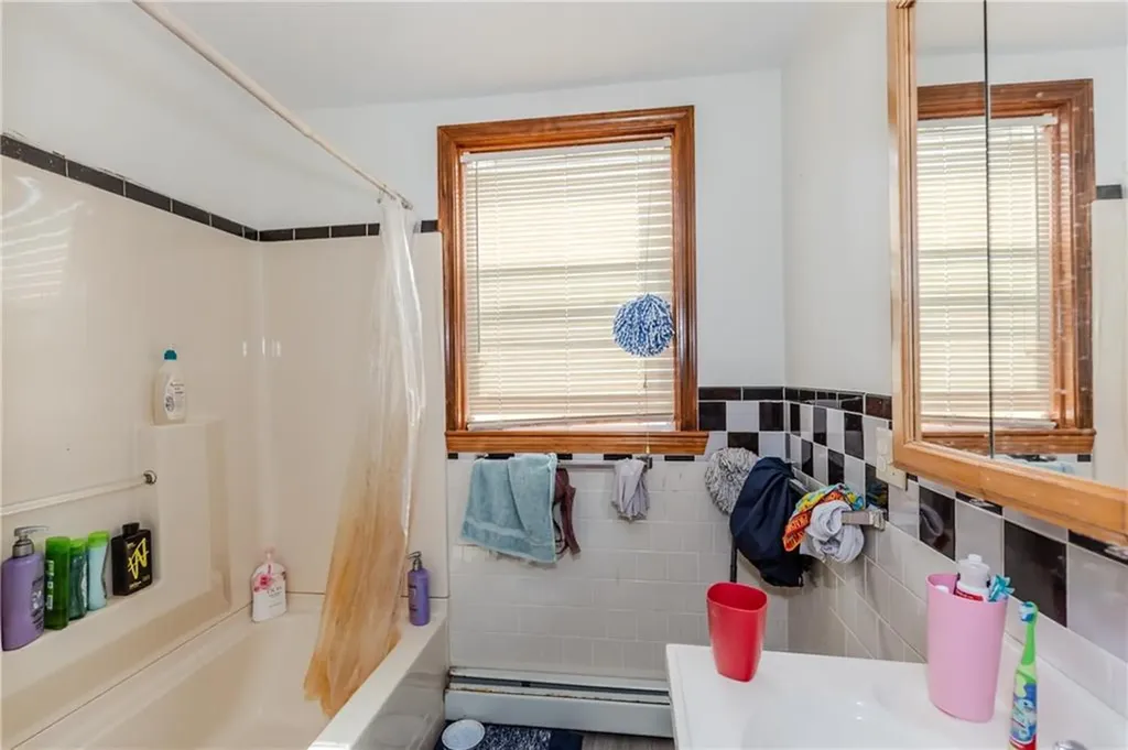 35 Humes Street Providence RI 02907