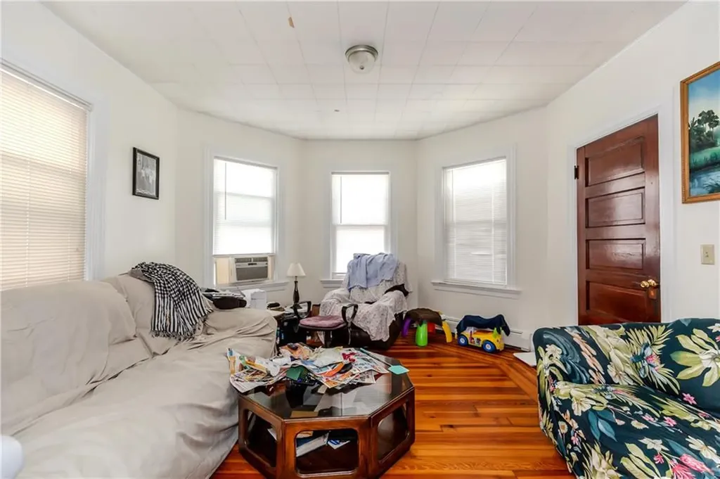 35 Humes Street Providence RI 02907