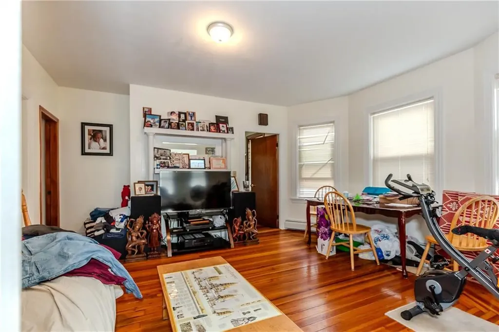 35 Humes Street Providence RI 02907