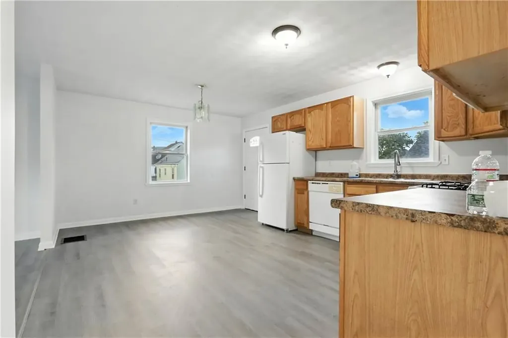 33 Dome Street Providence RI 02908