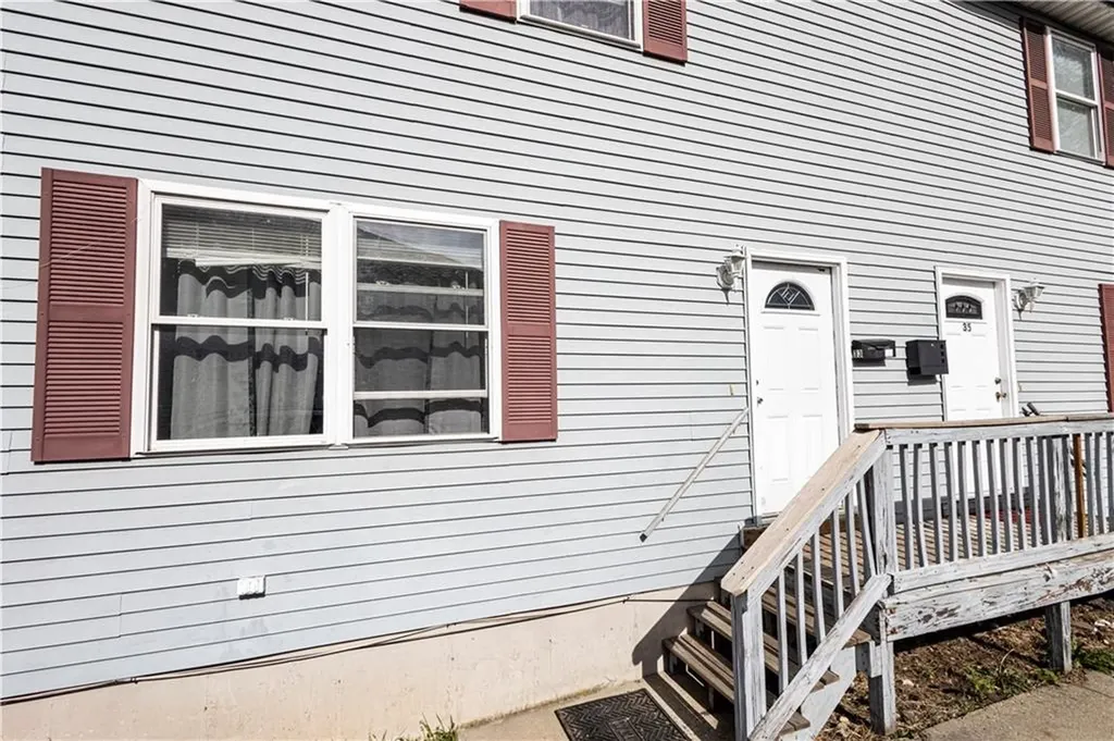 33 Dome Street Providence RI 02908