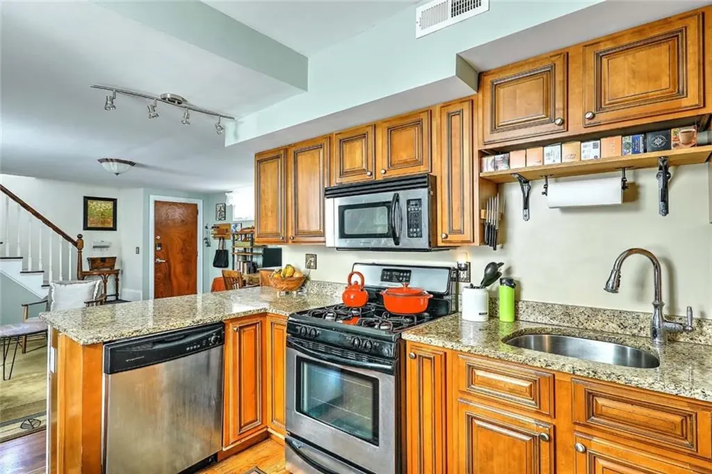 137 Doyle Avenue Providence RI 02906