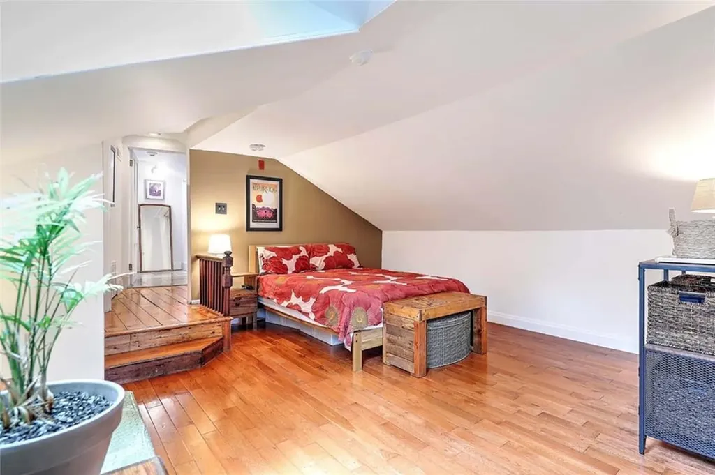 137 Doyle Avenue Providence RI 02906