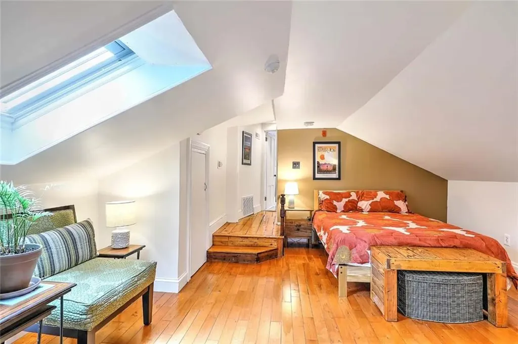 137 Doyle Avenue Providence RI 02906