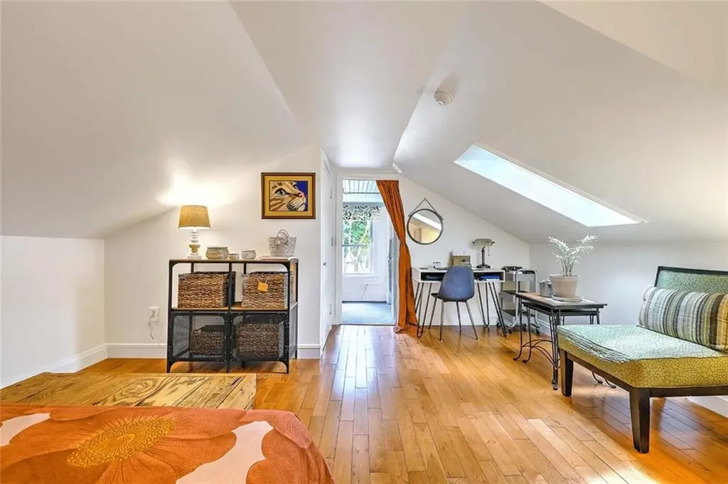 137 Doyle Avenue Providence RI 02906