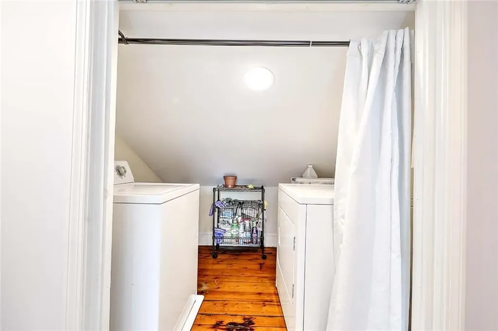 137 Doyle Avenue Providence RI 02906