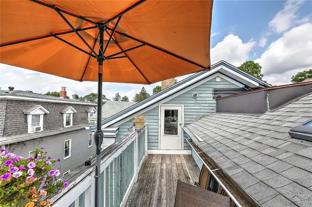 137 Doyle Avenue Providence RI 02906