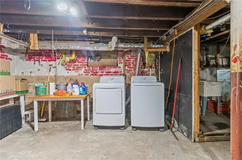 11 Hempstead Street Providence RI 02907