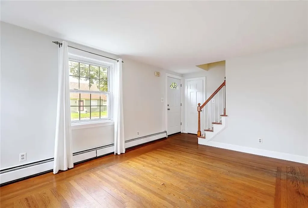15 River Road Lincoln RI 02865