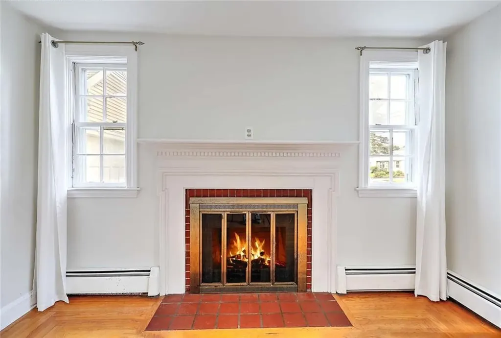 15 River Road Lincoln RI 02865