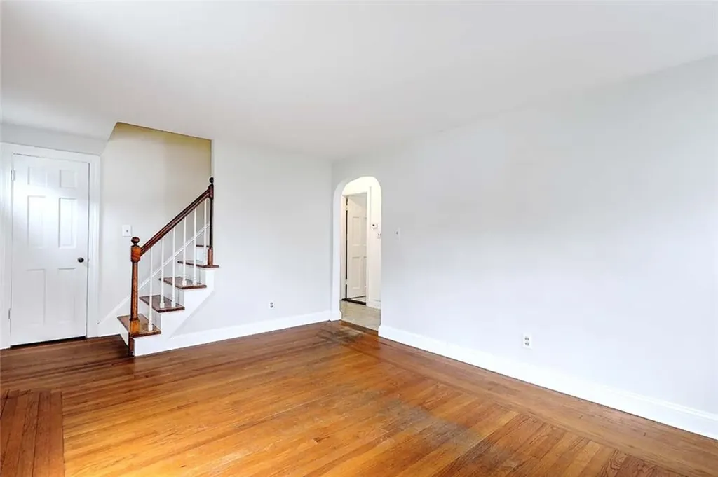 15 River Road Lincoln RI 02865
