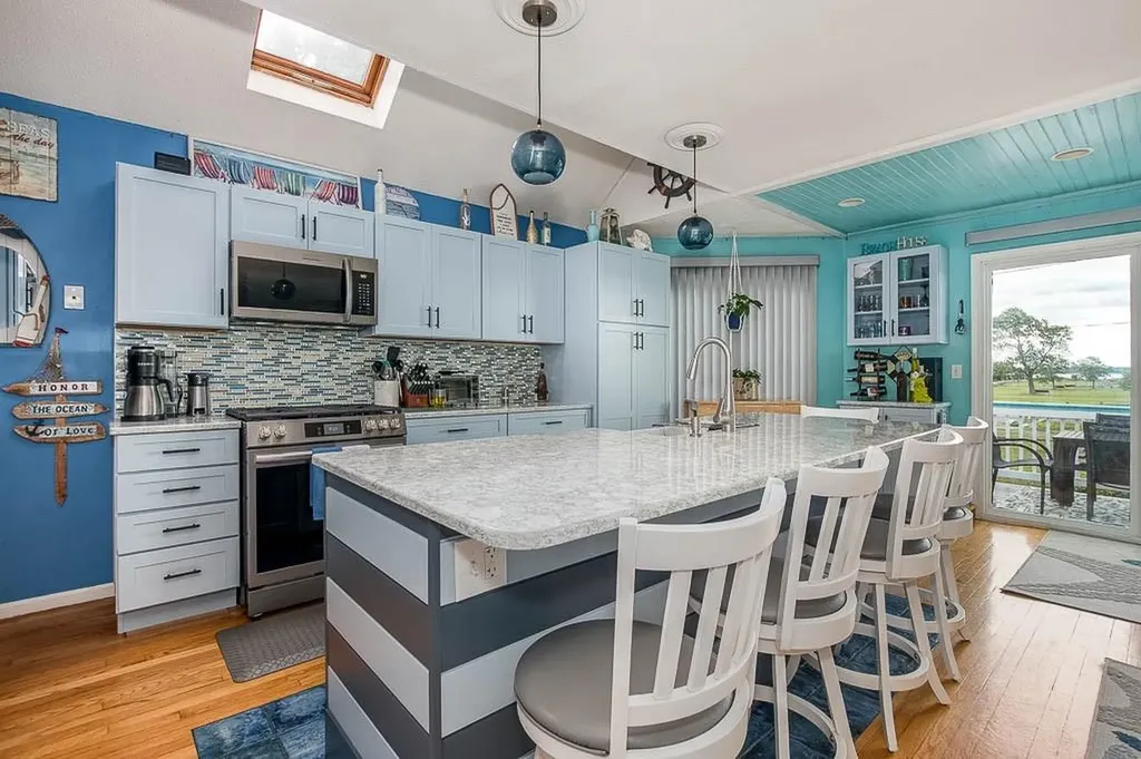 15 Elgin Street Warwick RI 02889
