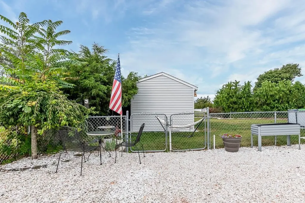 15 Elgin Street Warwick RI 02889