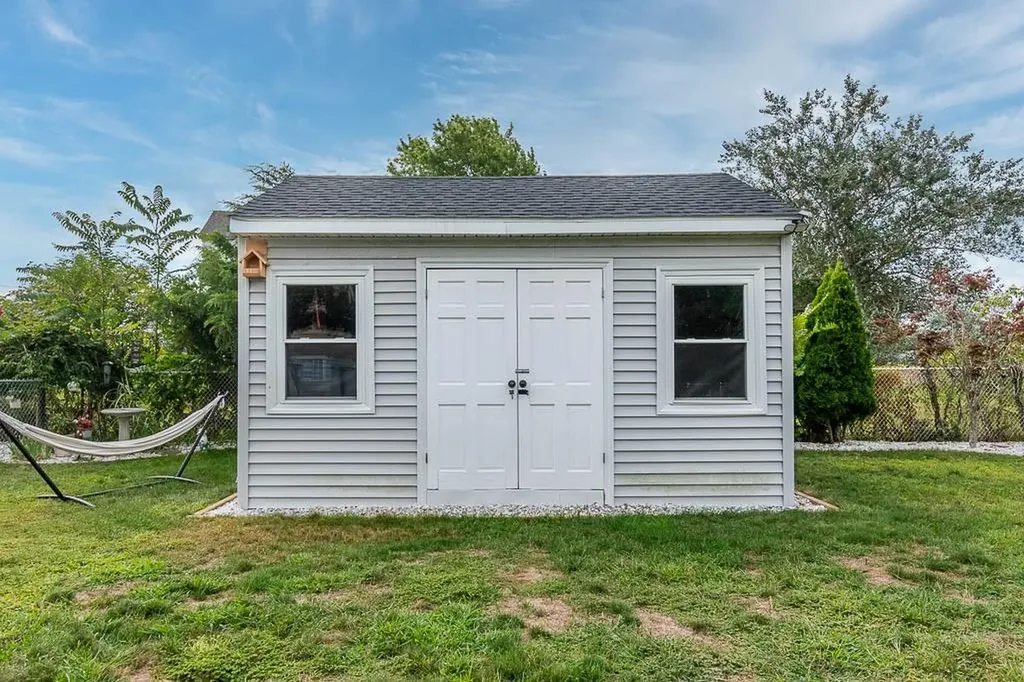 15 Elgin Street Warwick RI 02889
