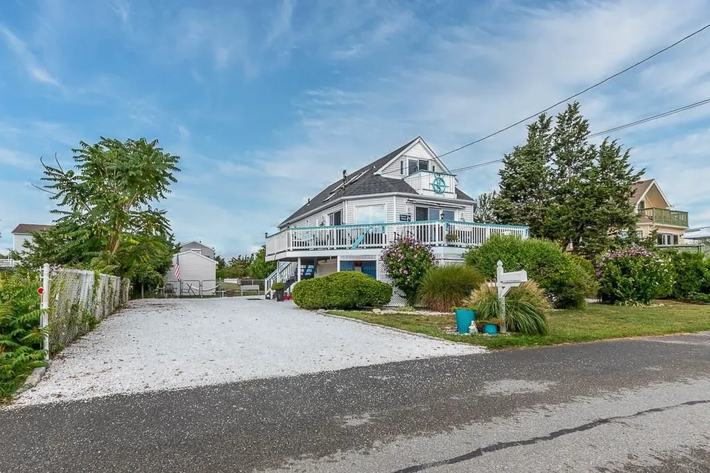 15 Elgin Street Warwick RI 02889