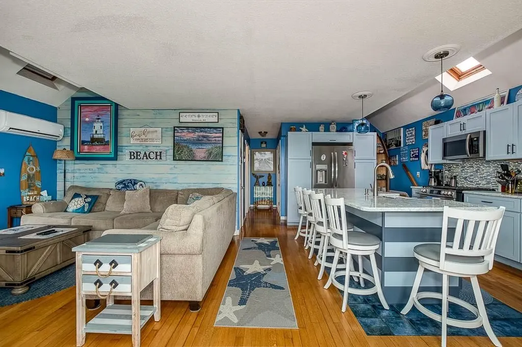 15 Elgin Street Warwick RI 02889