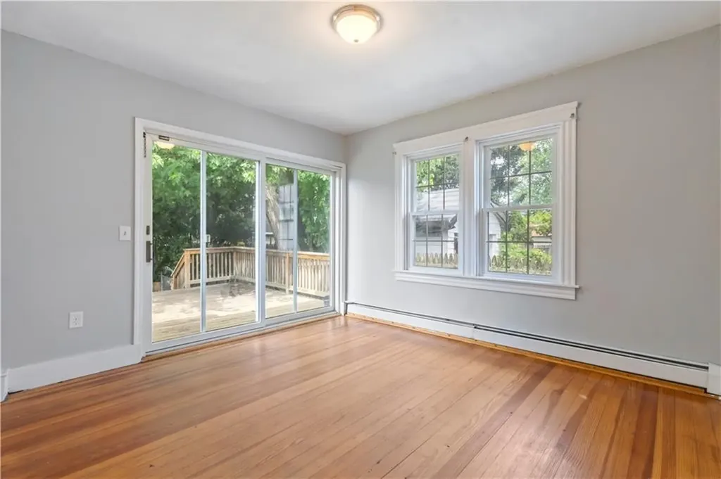 68 Friendly Road Cranston RI 02910