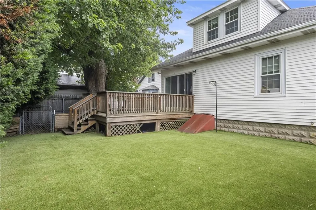 68 Friendly Road Cranston RI 02910