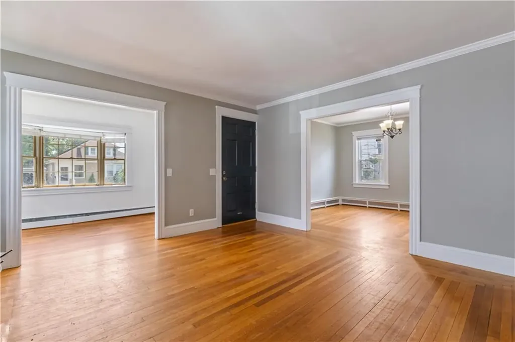 68 Friendly Road Cranston RI 02910