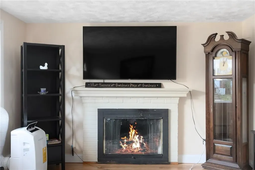 75 Autumn Street Cranston RI 02910