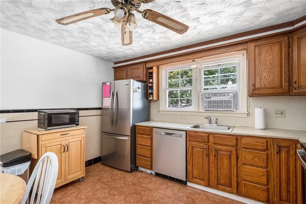 75 Autumn Street Cranston RI 02910