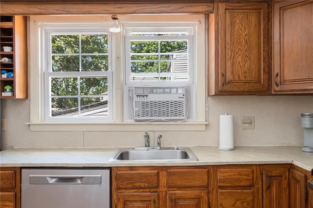 75 Autumn Street Cranston RI 02910