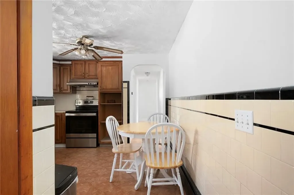 75 Autumn Street Cranston RI 02910