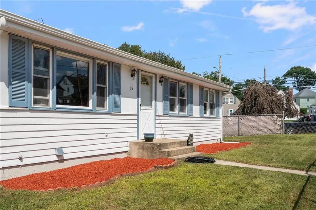 75 Autumn Street Cranston RI 02910