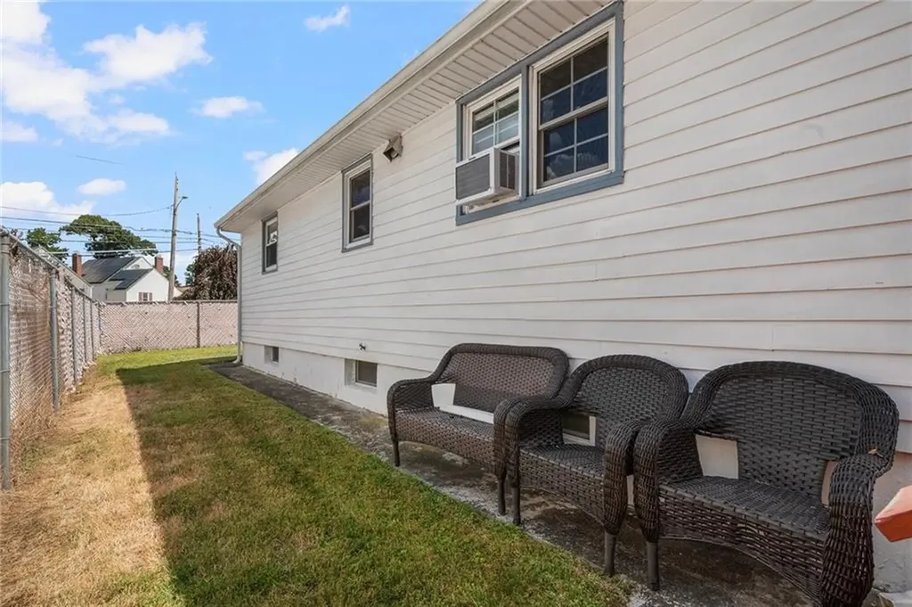 75 Autumn Street Cranston RI 02910