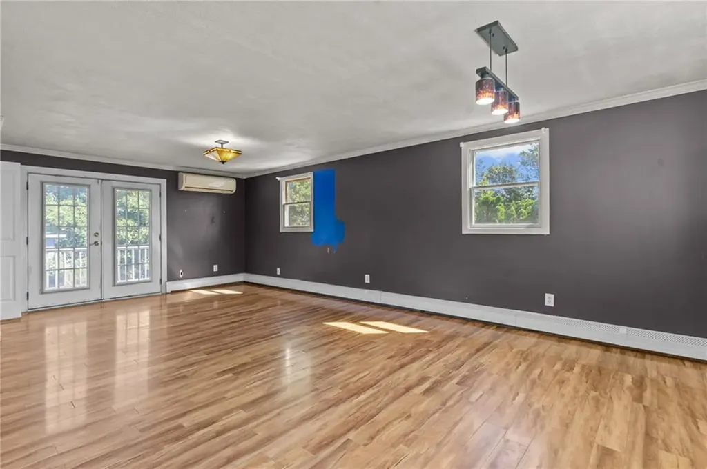 5 Lea Drive Bristol RI 02809