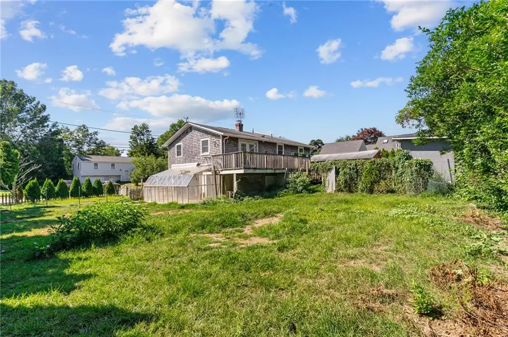 5 Lea Drive Bristol RI 02809