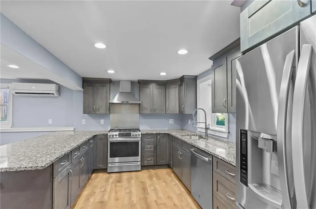 5 Lea Drive Bristol RI 02809