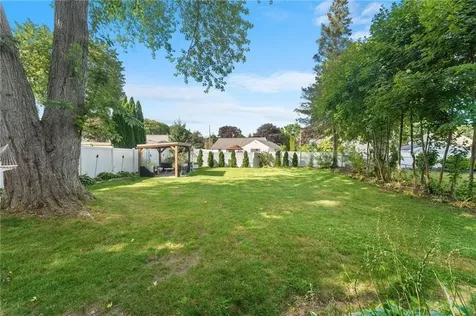 61 School Street Lincoln RI 02802