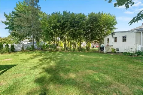 61 School Street Lincoln RI 02802