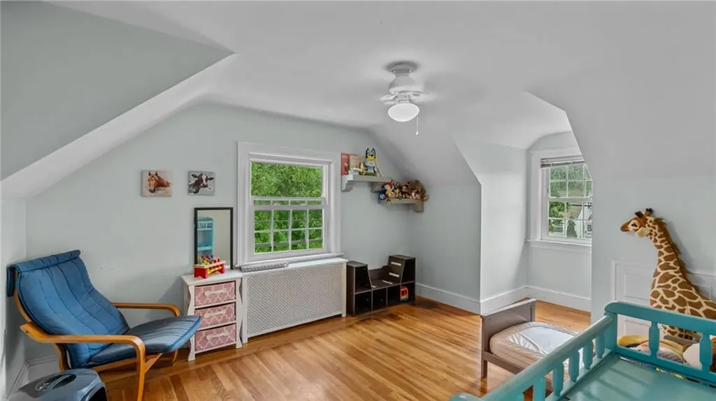 55 Massasoit Avenue Barrington RI 02806