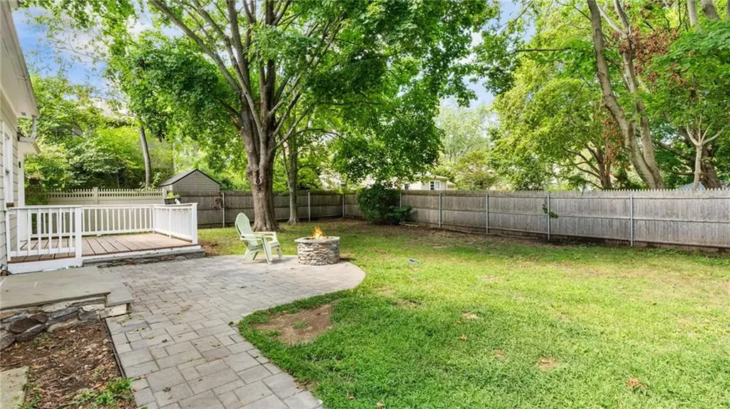 55 Massasoit Avenue Barrington RI 02806