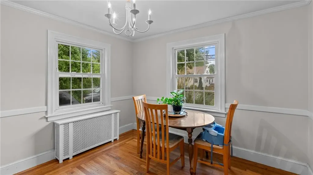 55 Massasoit Avenue Barrington RI 02806