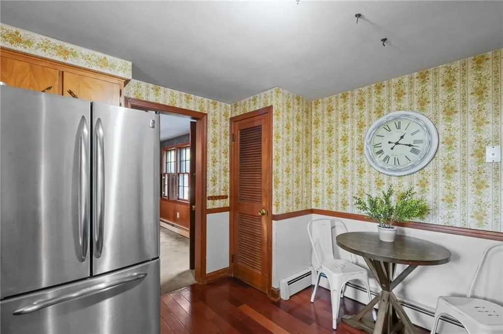 6 Lafayette Road Barrington RI 02806