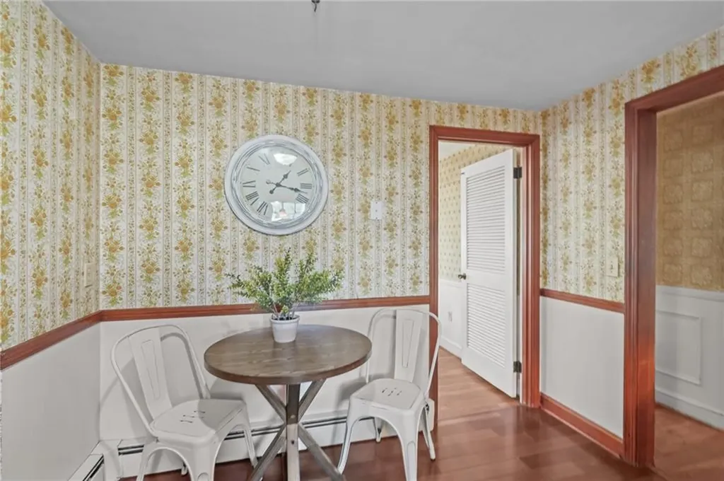 6 Lafayette Road Barrington RI 02806