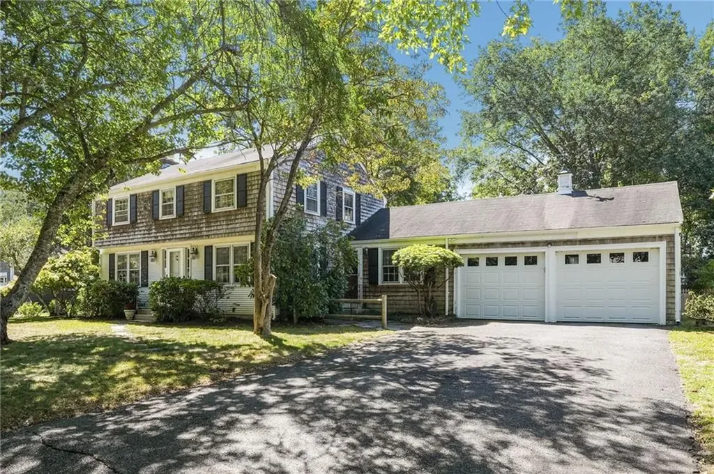 6 Lafayette Road Barrington RI 02806