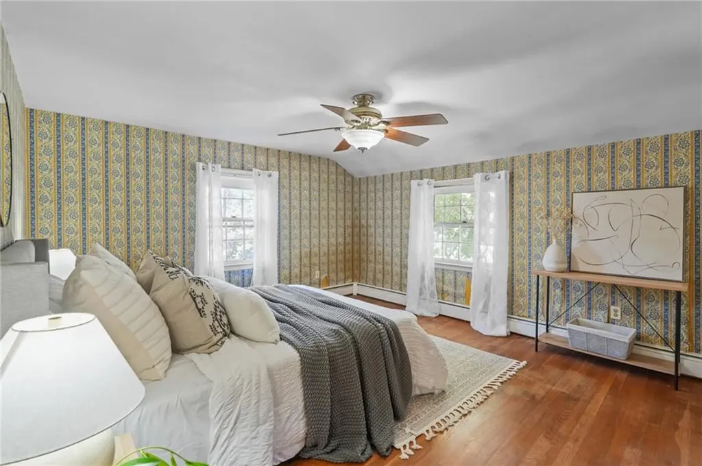 6 Lafayette Road Barrington RI 02806