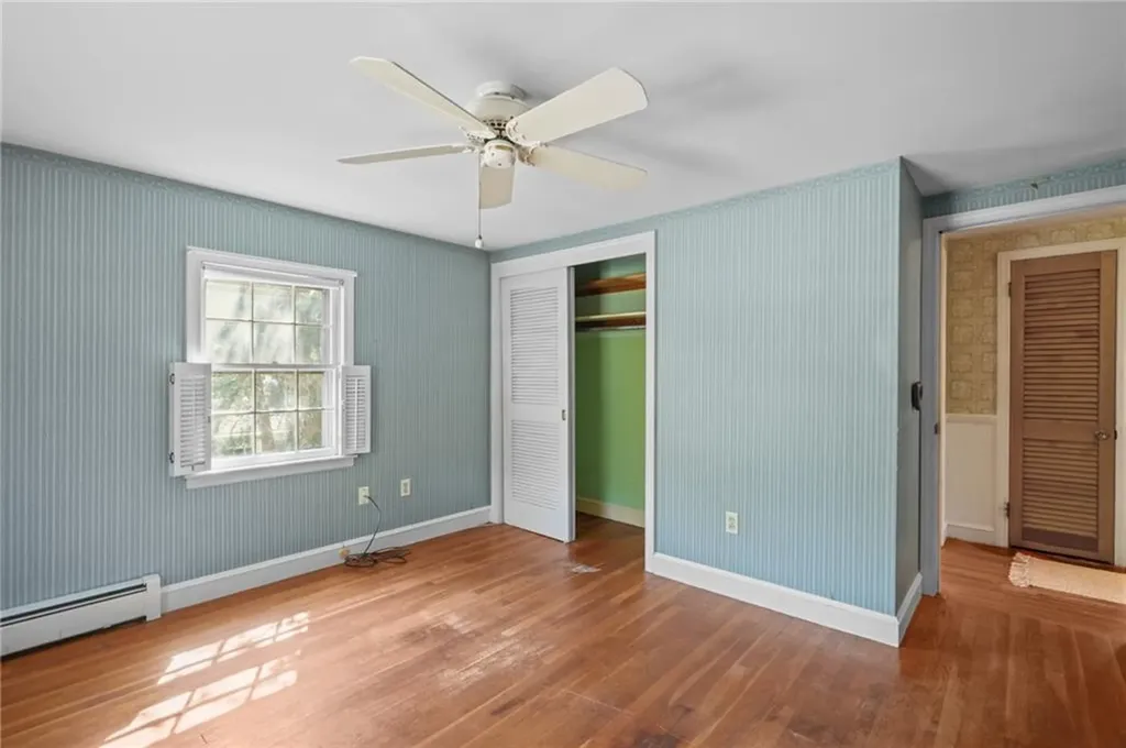 6 Lafayette Road Barrington RI 02806