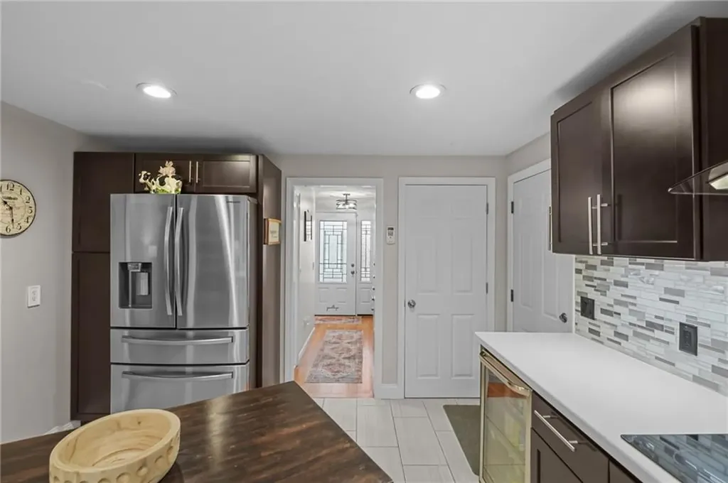 201 Kimberly Lane West Warwick RI 02893