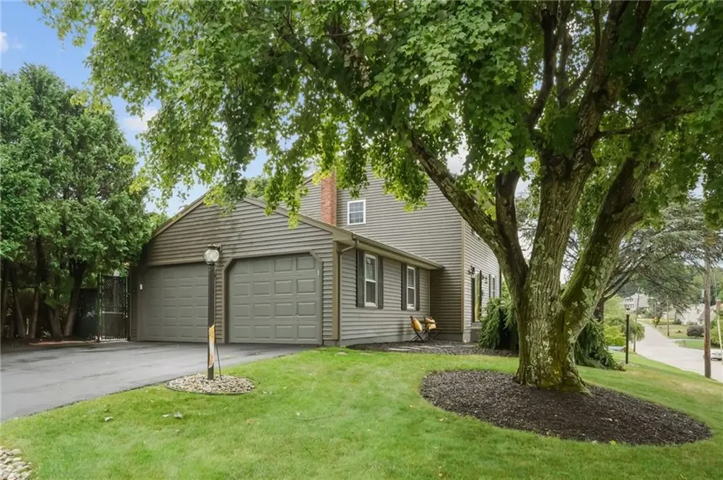 201 Kimberly Lane West Warwick RI 02893