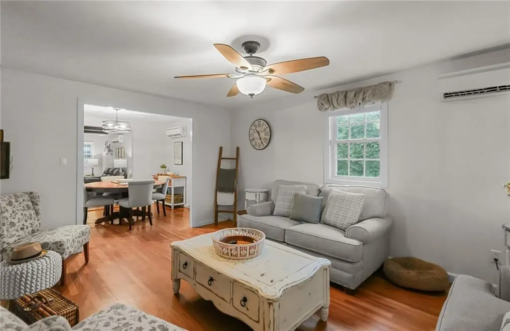 201 Kimberly Lane West Warwick RI 02893