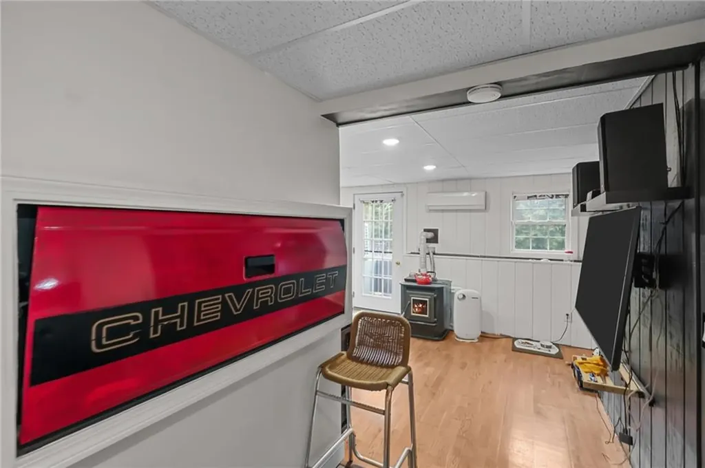 201 Kimberly Lane West Warwick RI 02893