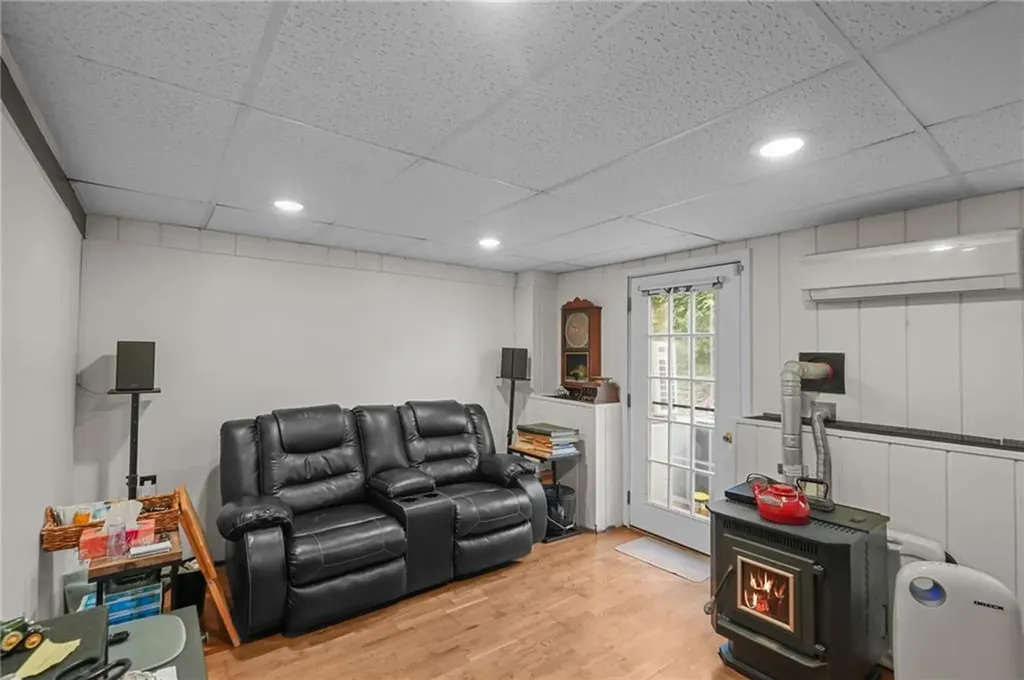 201 Kimberly Lane West Warwick RI 02893
