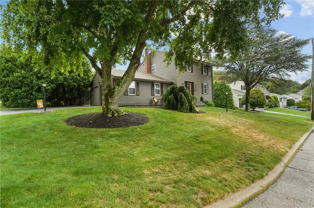 201 Kimberly Lane West Warwick RI 02893