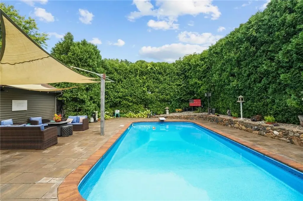 201 Kimberly Lane West Warwick RI 02893